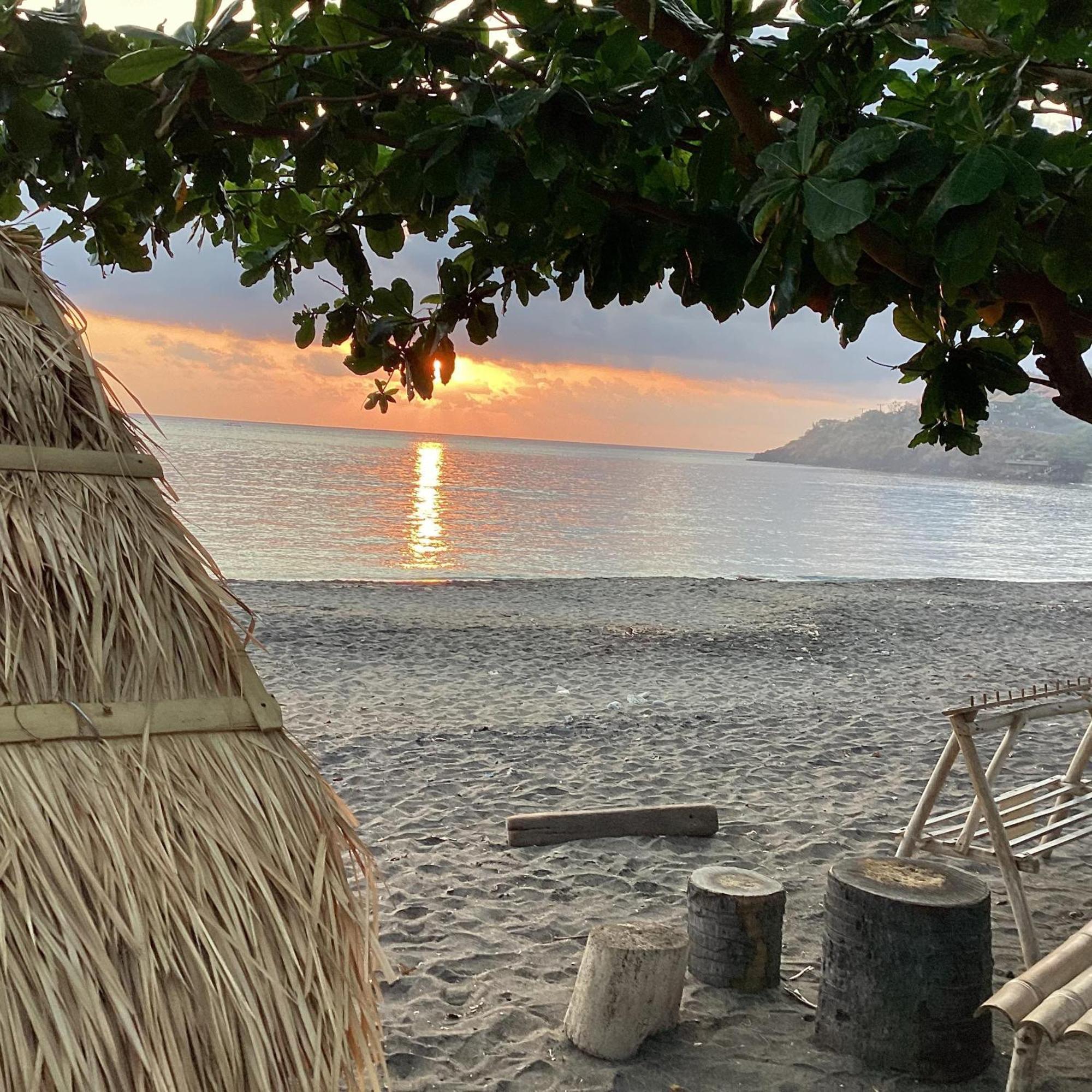 Bintang Beach Villa Amed Esterno foto